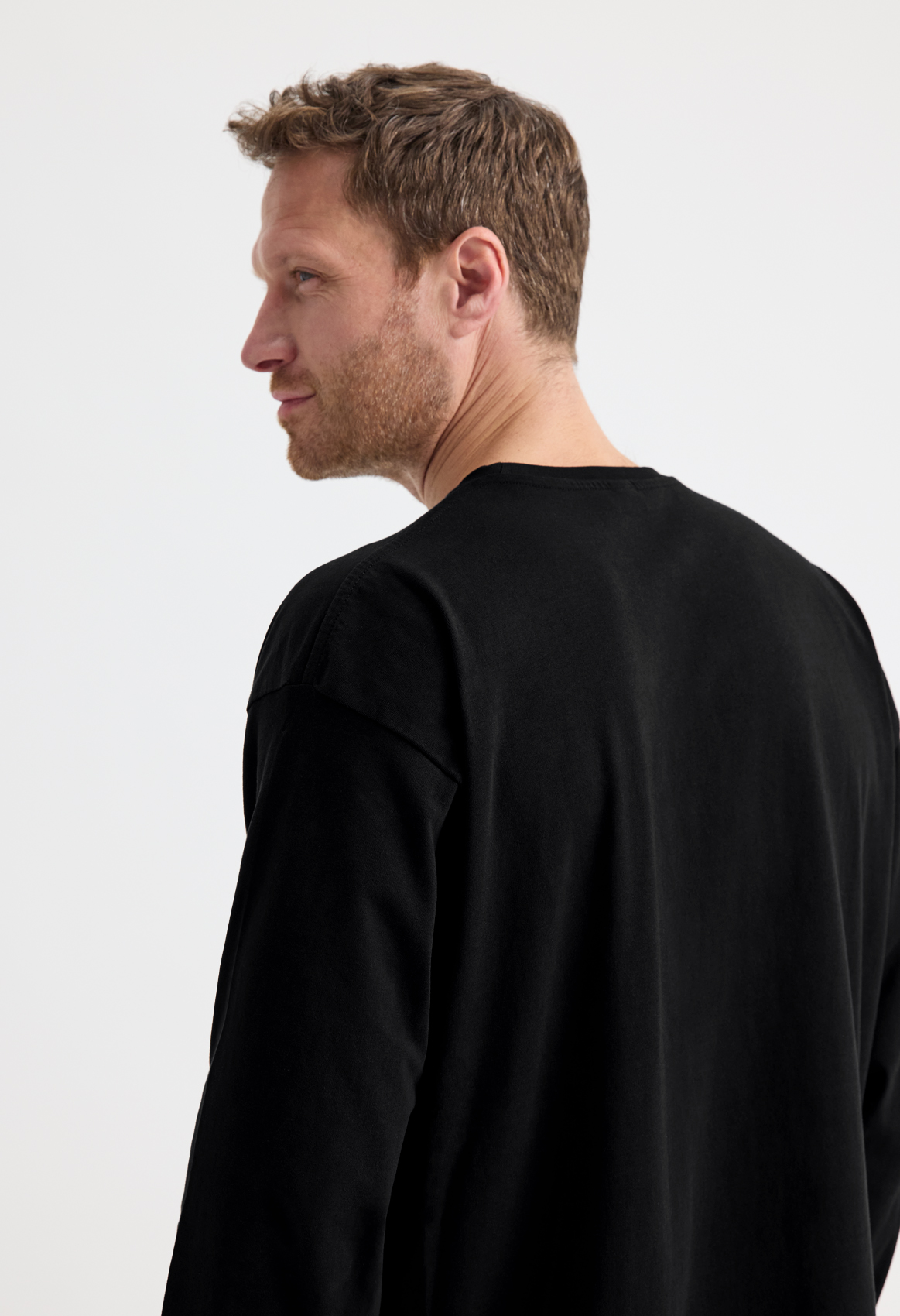 Long Sleeve Classic T-Shirt - Image 3